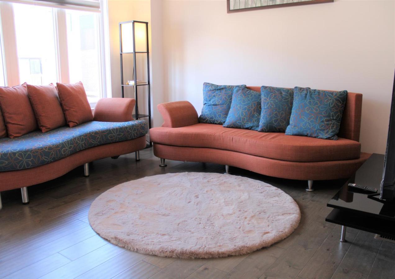 New Town House Barrie South Villa Luaran gambar