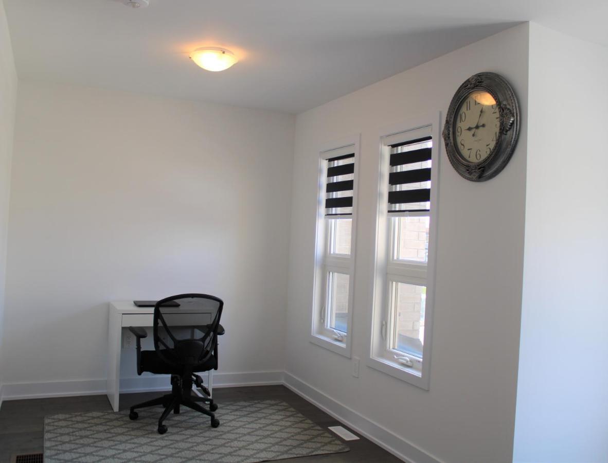 New Town House Barrie South Villa Luaran gambar