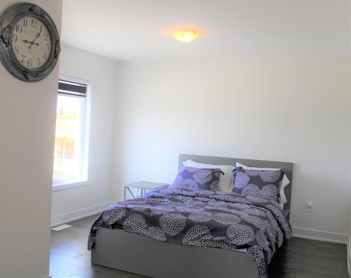 New Town House Barrie South Villa Luaran gambar